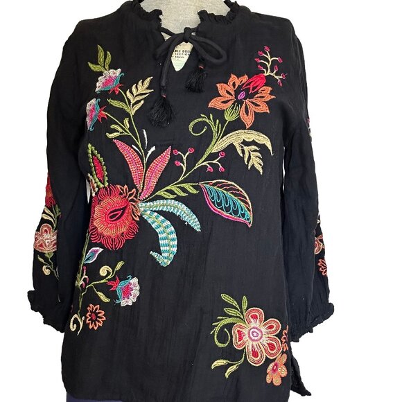 Tru Luxe Womens Size Small Floral Embroidered Shirt Black Red Yellow Boho Top - Picture 1 of 5